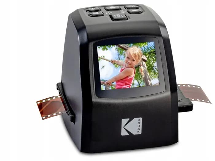 Skanery do klisz: Jak zdigitalizować stare zdjęcia? Poradnik