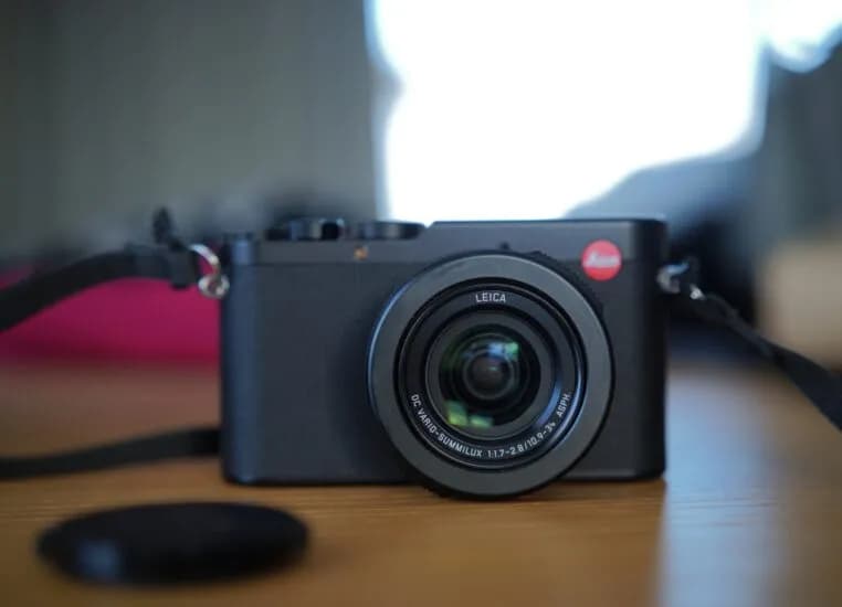 Leica D-Lux: mały aparat z dużą matrycą. warto kupić?