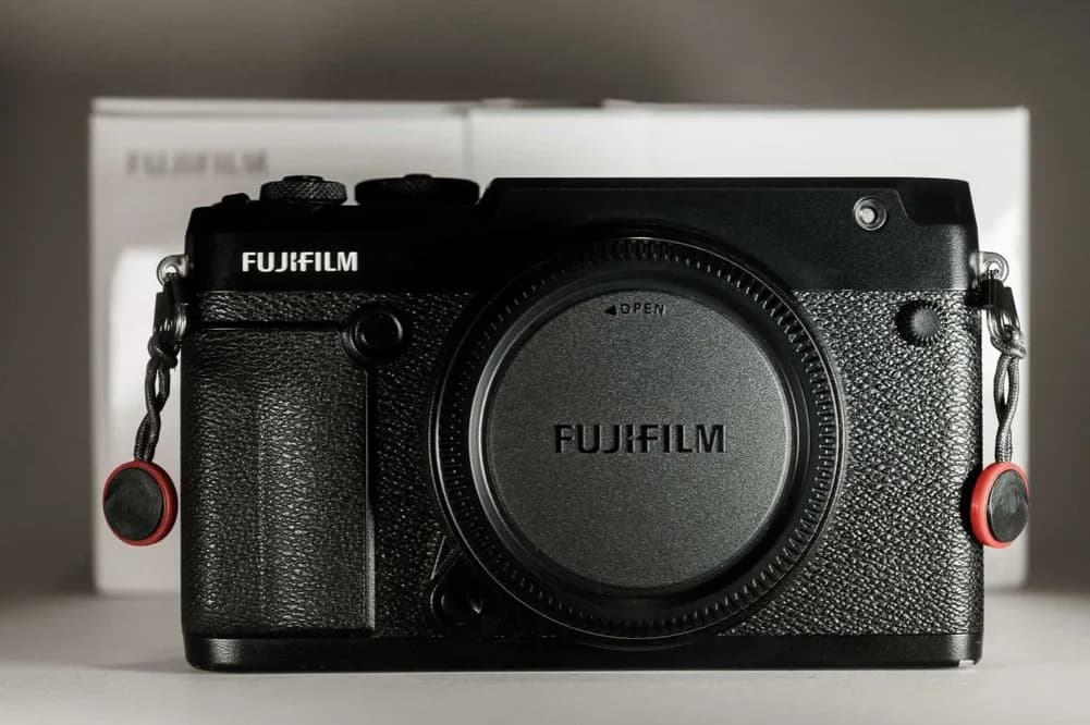 Fuji GFX 50R - Średni format w kompaktowym wydaniu?