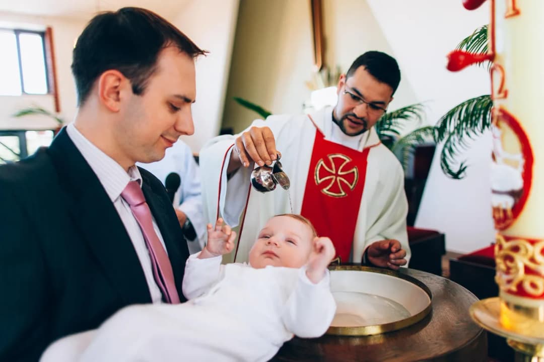 Jaki obiektyw na chrzest? Kluczowe wskazówki na udane zdjęcia