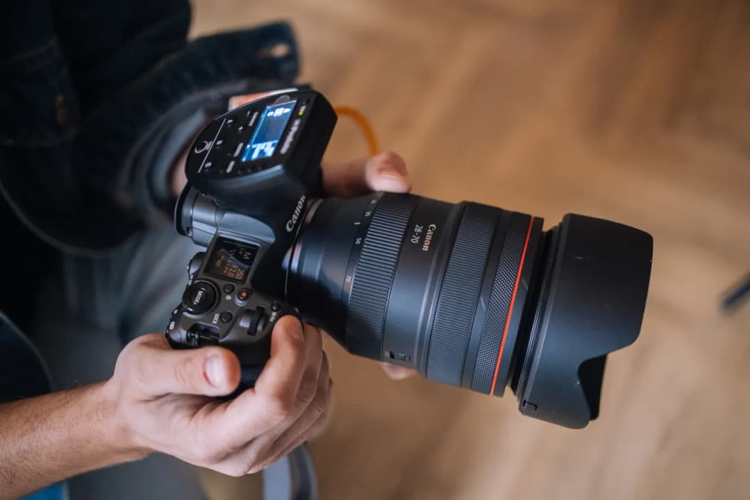 Jak wybrać obiektyw do portretów, aby uniknąć najczęstszych błędów