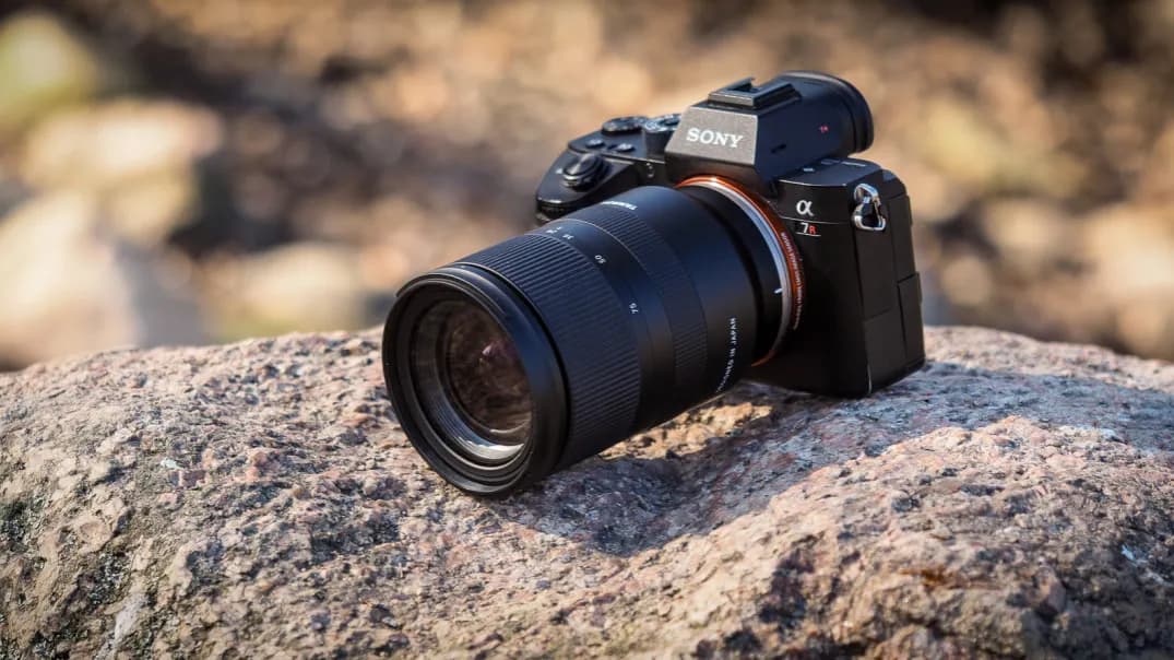 Sony 75mm: Najlepszy teleobiektyw do portretów? Test w terenie