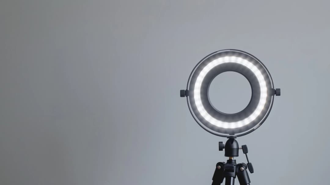 Lampy pierścieniowe LED: równe światło w makrofotografii